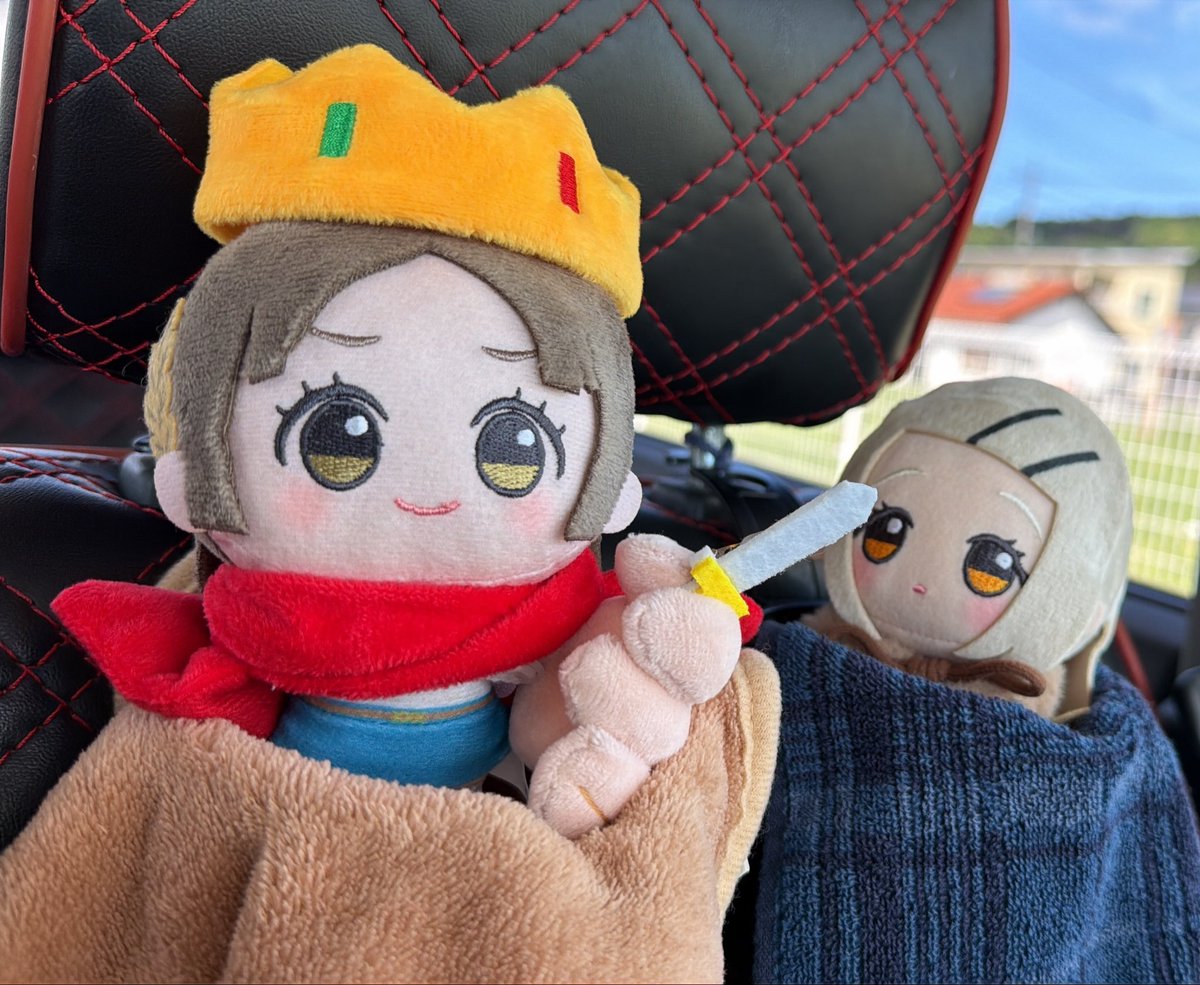 4zfy9jheHUj6fRs's tweet photo. おお…剣ちっさ… https://t.co/ooFf6K3mP8