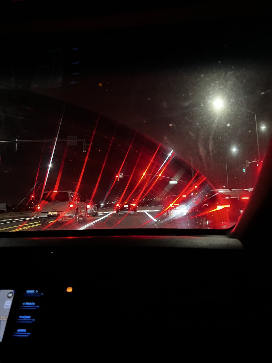 dyslxicheeto's tweet photo. @gambala_codes this is more like double vision THIS is astigmatism https://t.co/WePlRXcvor