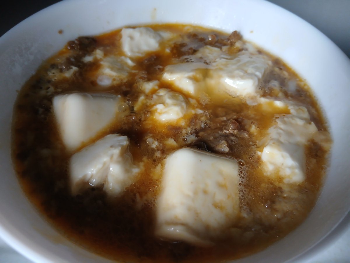 ai17466658's tweet photo. 豆腐　卵　挽き肉
欠品麻婆豆腐って感じ https://t.co/CEDFlEwS6Y