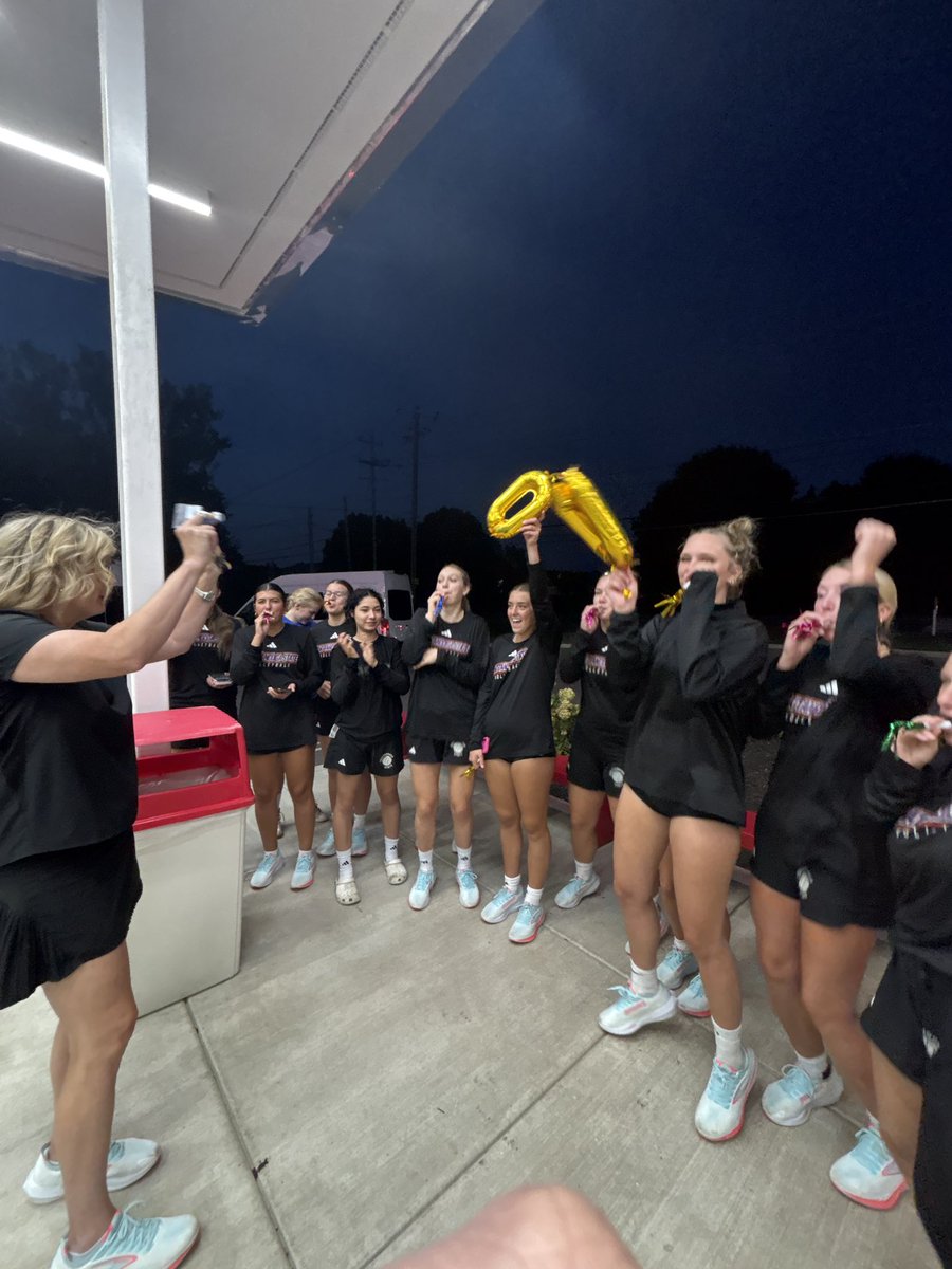 ChattStateVB's tweet photo. Trip to @EatAndys! https://t.co/Zicl2Vz4xB