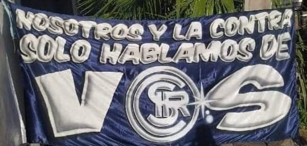 caudillolepros0's tweet photo. Sus mayores alegrías son nuestras derrotas sigan festejando triunfos ajenos así de 🤏 chiquitos se ven https://t.co/bFqNAzAwav