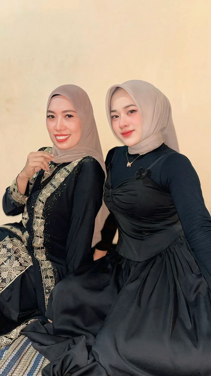 rstaasr_'s tweet photo. bareng mbak ayuk kemarin 🫶 https://t.co/68euPJ8AGi