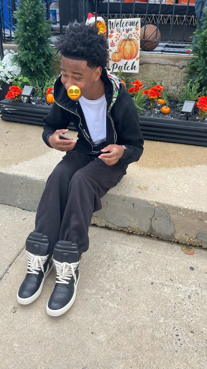 mirscattted's tweet photo. #philly https://t.co/XWsahmqMUR