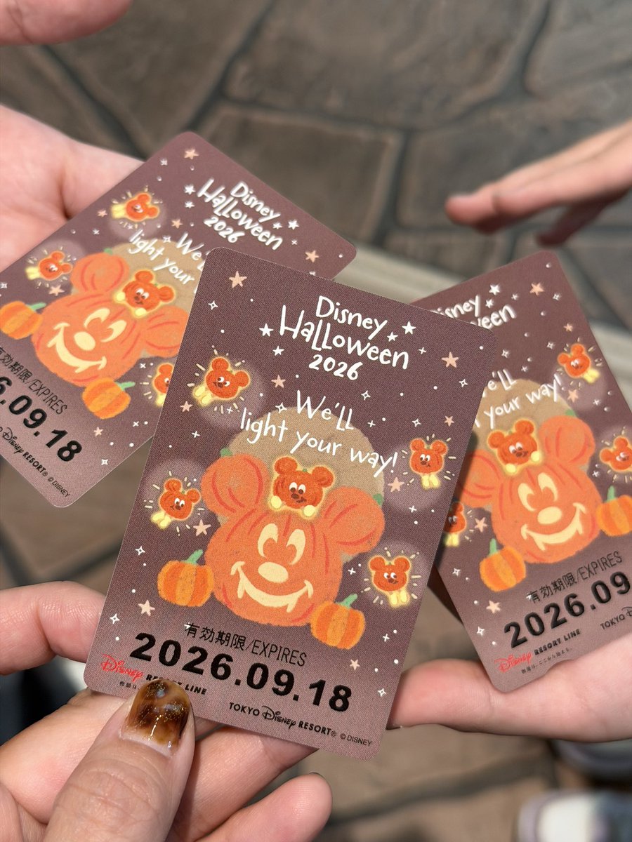 HK_kiyo's tweet photo. ディズニーっていいよね https://t.co/hFu8YuBG1V