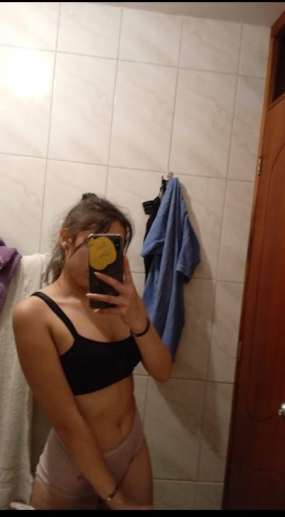 erimolina2006's tweet photo. Quien para hablar mis papás no estan https://t.co/9jKYql8AAs
