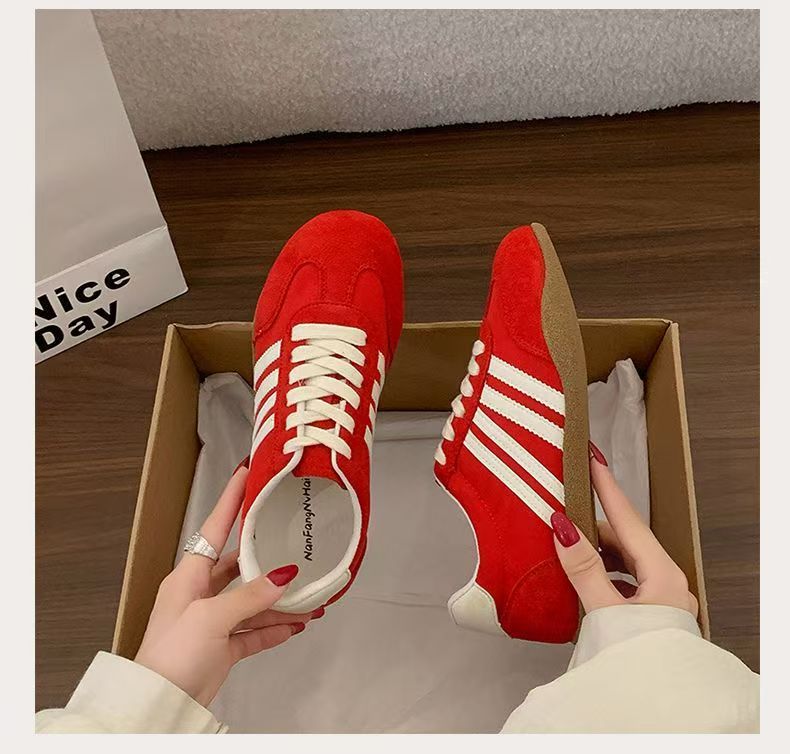 Chinasallchen's tweet photo. Retro Low Top Casual Sneakers #Sneakers #rubber #Ankle support #Water resistant #wholesale #camo #combat boots #shoes #boots #Footwear factory #shoes manufacturer #Tactical #Outdoor Supplies Pls Add Whatsapp 86 13182921090 https://t.co/vJOGWzvXNq
