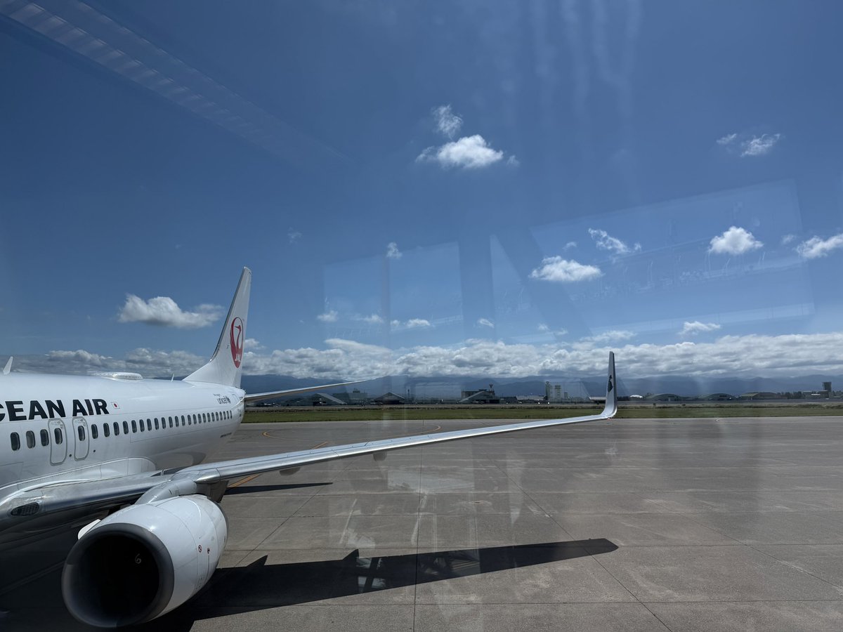 2020jgc5's tweet photo. 快晴の小松から
いってきまーす✈️

#JAL
#kmq
#hnd
#戦闘機すごいよ今日も https://t.co/hDwQH0C5oH