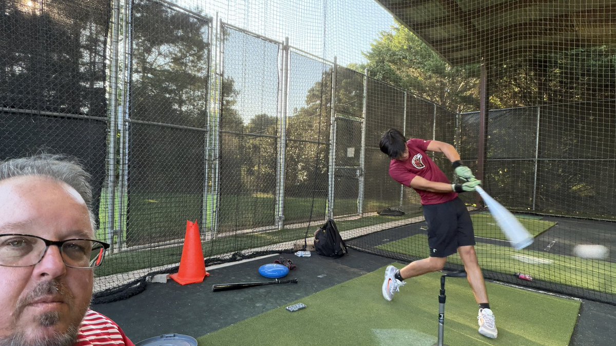 CJRomanowski_29's tweet photo. Wednesdays are cage days with dad. 💪✅  working getting into my hip w the tee   
#baseball
#uncommitted
#studentathlete 
@EastCobbYankees 
@hghawksbaseball https://t.co/XaYSVDFCYo