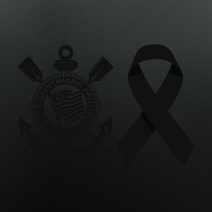 thiagopress's tweet photo. O Corinthians de Fernando Diniz está morto. Morreu há algumas semanas. Vive de uma classificação na sorte contra o Rosario Central. São cinco derrotas seguidas no Brasileirão, e o rebaixamento é algo cada vez mais real.

E o Memphis Depay? Que pênalti e atuação patética!

O ano acabou em setembro. Quer dizer, acabou não: agora é rezar para não cair.

E, com esse treinador, estamos cada vez mais próximos da Série B.

O Corinthians dentro de campo é o reflexo do presidente.