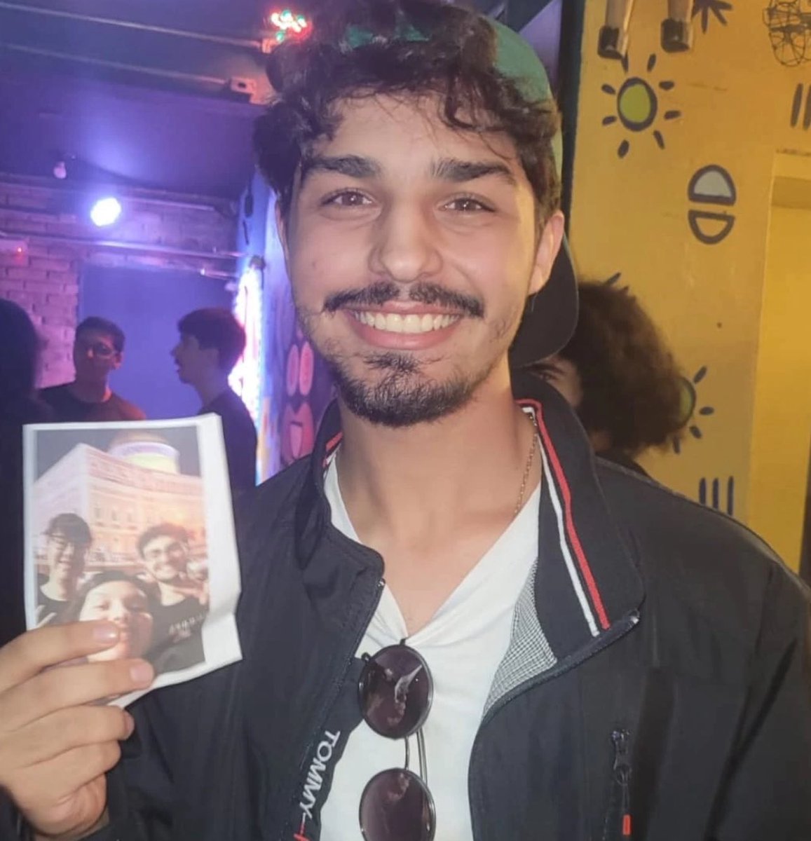 allanhears's tweet photo. Grindr divulgou que o Brasil é 5° país do mundo com mais usuários "TWINKS" e "PASSIVOS" https://t.co/FJecDfA61B
