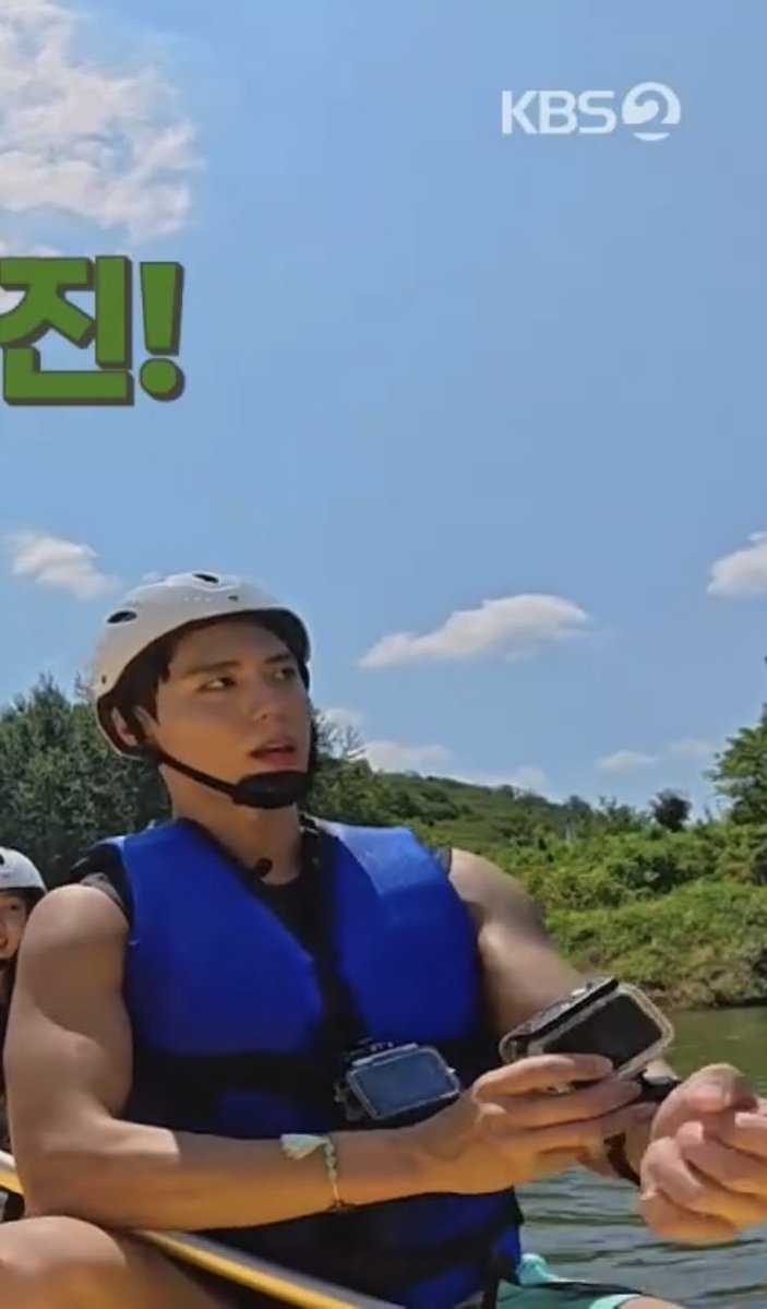 staybgm's tweet photo. 와 박보검 몸 키운 거 좋다 😆🫶💪
#박보검 #parkbogum #구르미다시그린달빛 https://t.co/DuoKhxx0aY