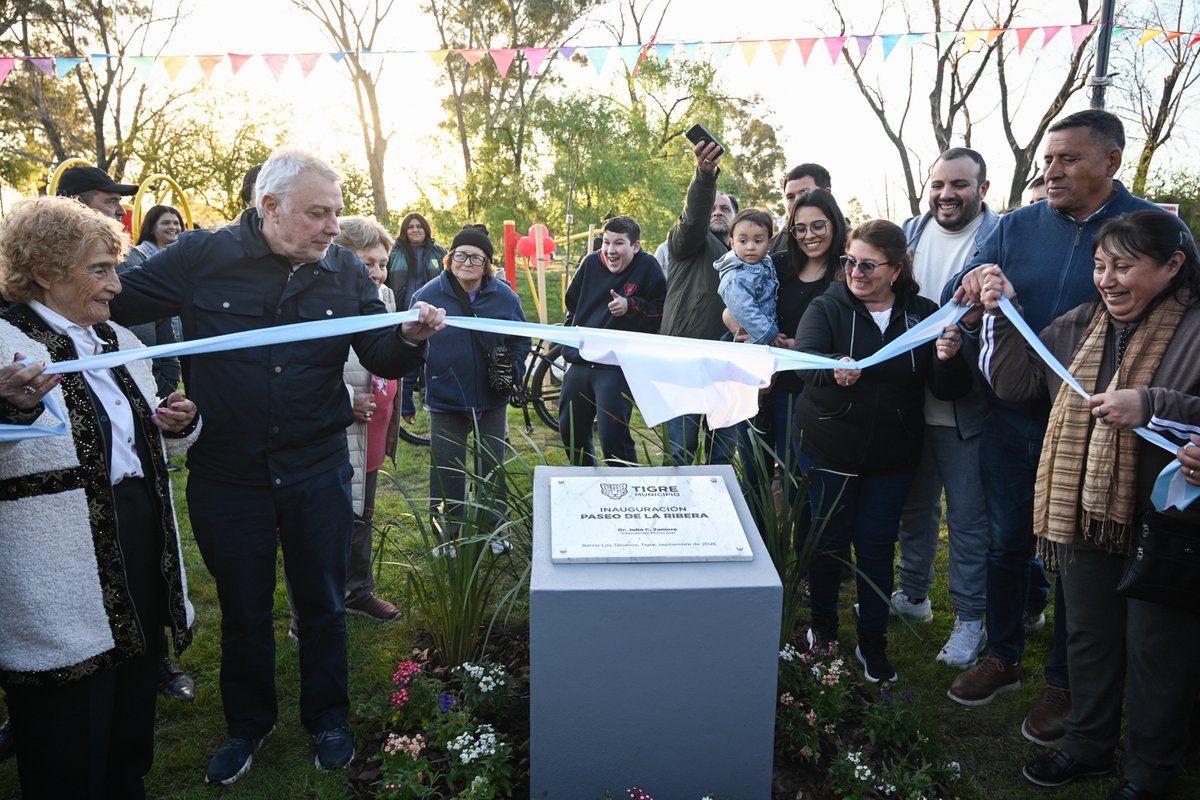 ZamoraJulio's tweet photo. ¡Sumamos nuevos espacios de encuentro en el distrito! Junto a los vecinos y vecinas de Los Tábanos, inauguramos el Paseo de la Ribera, que incluye la plaza Abuela Juana, la senda “El Ruso” D’Espósito y la cancha Don Luciano Herrera. ¡Seguimos invirtiendo en espacios de calidad para el disfrute de nuestra comunidad!

#TigreEsMiVida