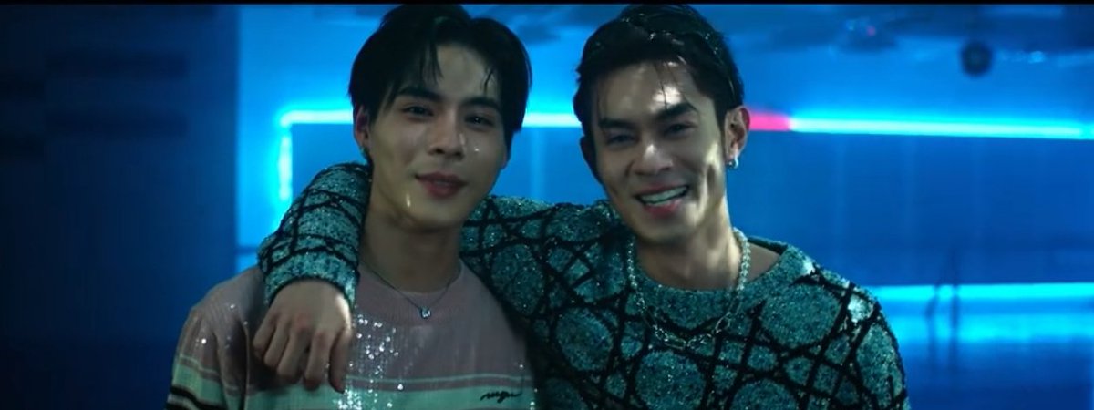 TheBLXpress's tweet photo. #LoveAlgorithmEP10...At the end of the day, Phil chooses to leave the dating show & reconcile with Cole, who decides to accept his feelings for Phil 🤗❤ https://t.co/sgMgy5jacj