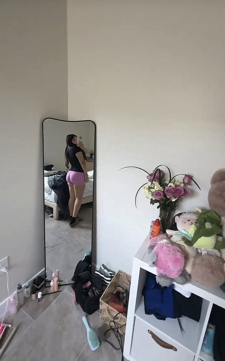 suzzanagoon's tweet photo. Cuck me to Brenda dm me no limits dm me on x or 053c6fbae191949e0ef9264c04b376bc88716de1ba0c268043c3eb10ef77e5d00d https://t.co/643FMZTknh