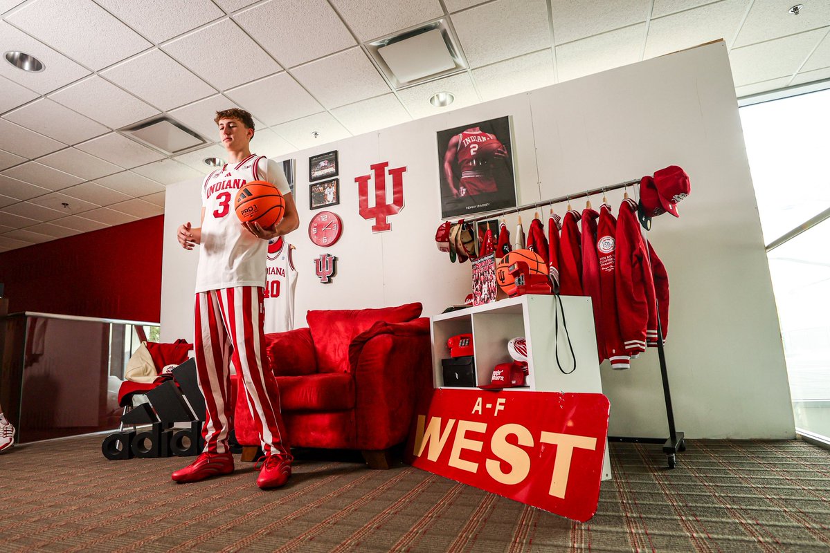 ChaseBran3's tweet photo. Hoosierrrr nation!!!!! 🔴⚪️🏠 https://t.co/yHQbxJgZCC