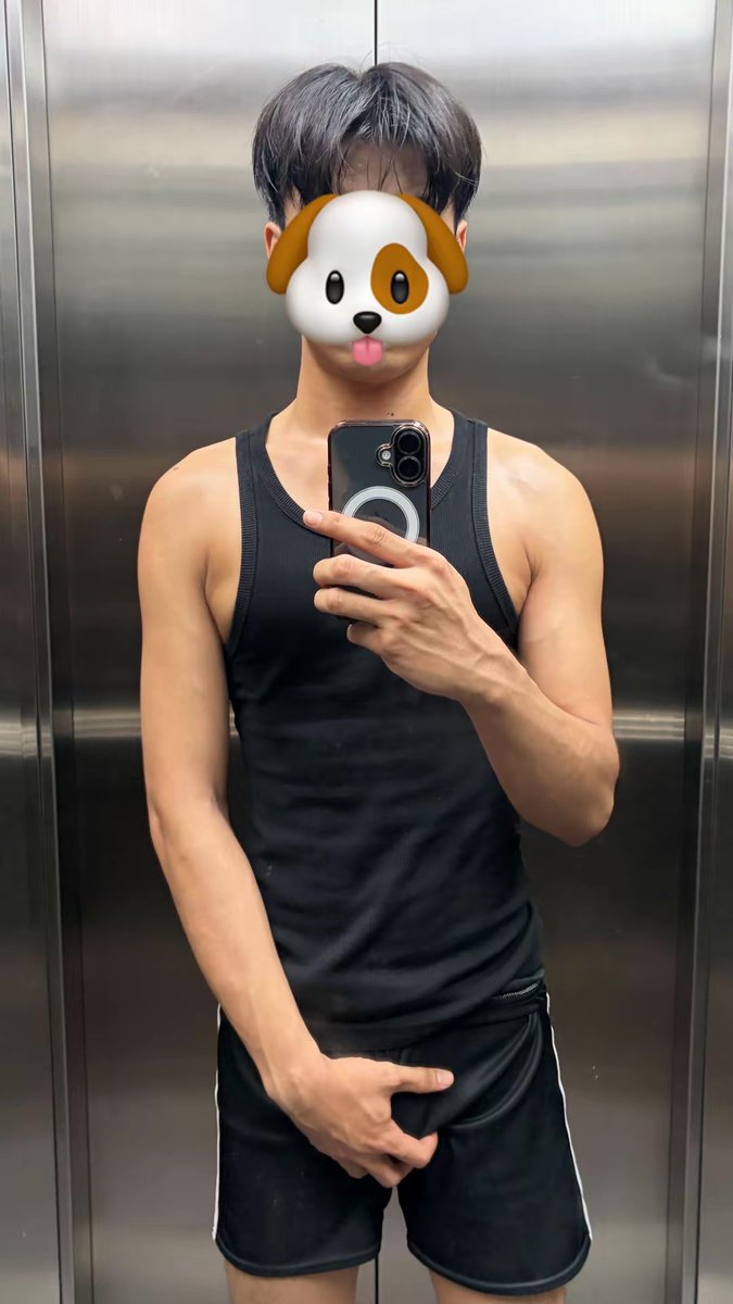 Nptkkkkk's tweet photo. หมาเป๋า🐶
#mlm #ห้วยขวาง #ลาดพร้าว #รัชโยธิน https://t.co/6dkHCd7H9a