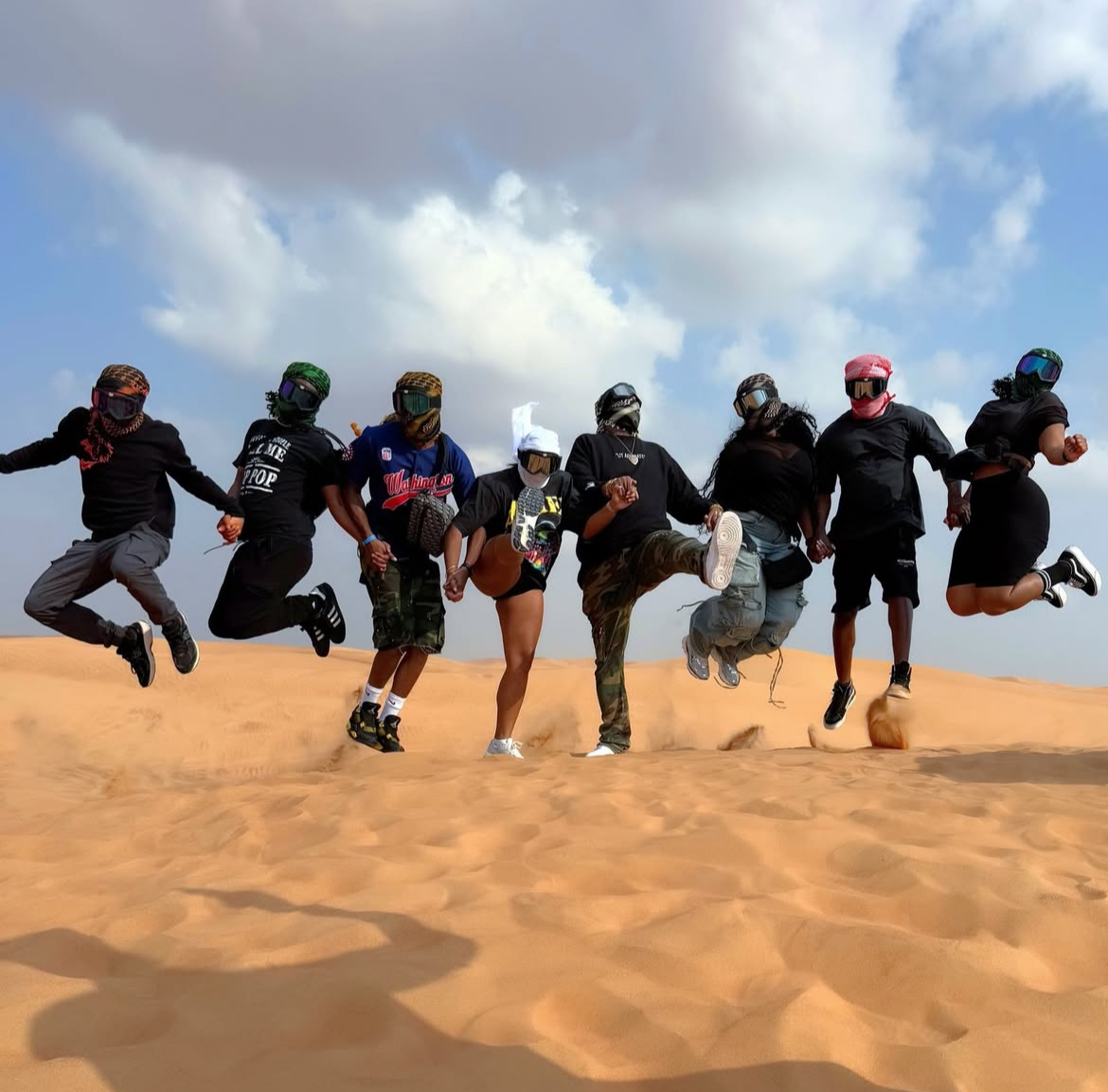 ezgi_eyed's tweet photo. Desert days are better with friends 🏜️😎
DM “DESERT” to plan your adventure. https://t.co/toOsGtgKwg