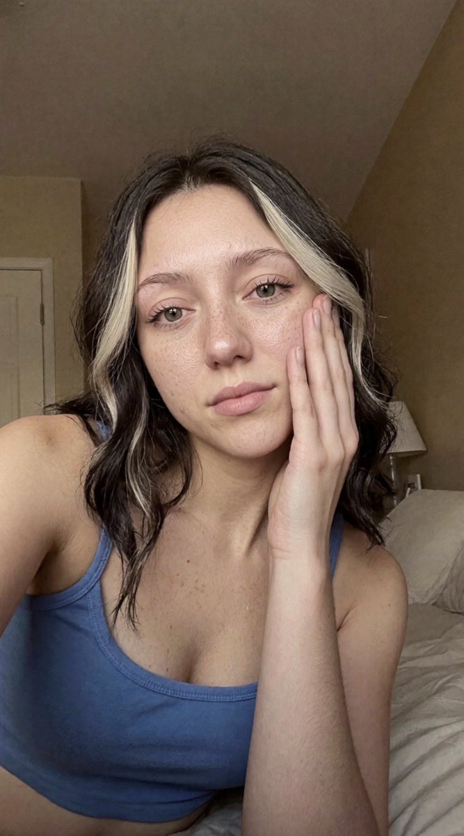 HeavenlyDaisyX's tweet photo. mood https://t.co/uEfoIugMYF