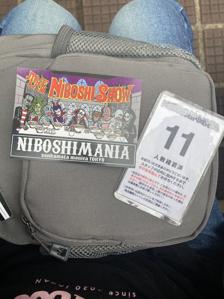 BiSHingo69's tweet photo. 備忘録20060917(木)
8:19 10人待ち接続
9:00 3人後接続
10:00 20人くらい
10:50早開け感謝🎉
11:20着席🍜 https://t.co/HTgri9YSqH