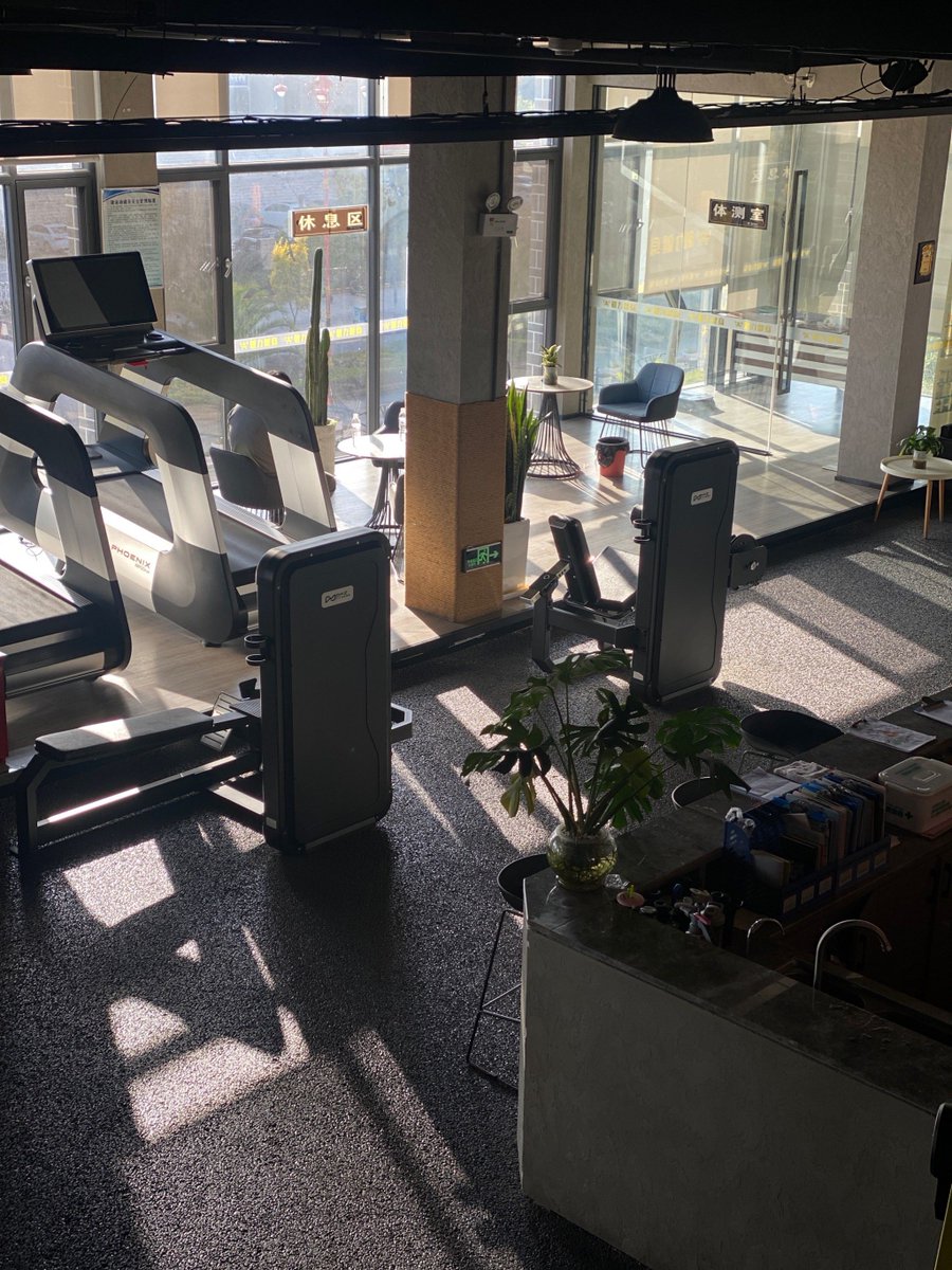 sween204887's tweet photo. Just finished a 2am workout, and the quiet of the empty gym plus the post-pump endorphins hit so different tonight—grateful for this tiny pocket of calm.， https://t.co/KJ4UJsEzhe