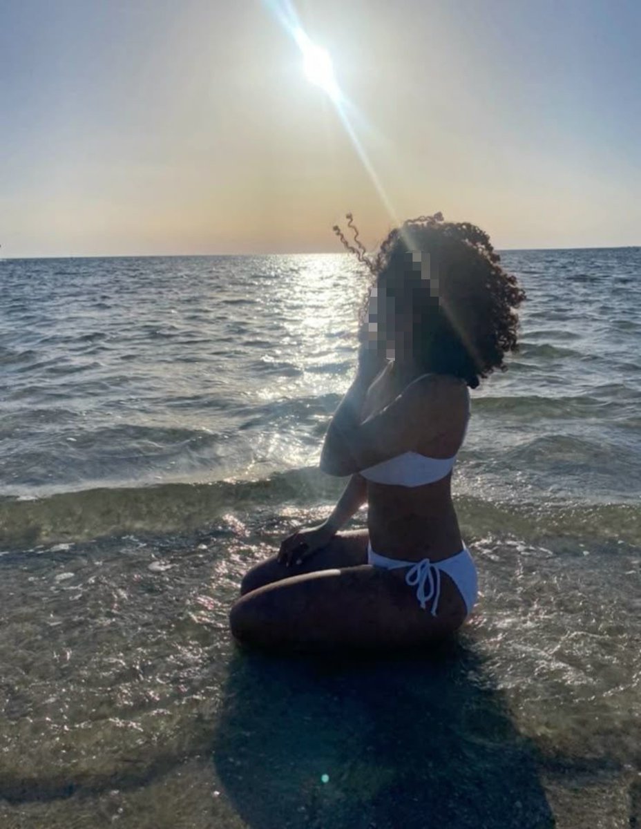 p1nkytime's tweet photo. some vacay photos wish i could've been fucked on the beach 😉 #bikini #beach #wet https://t.co/XDXPtghdW7