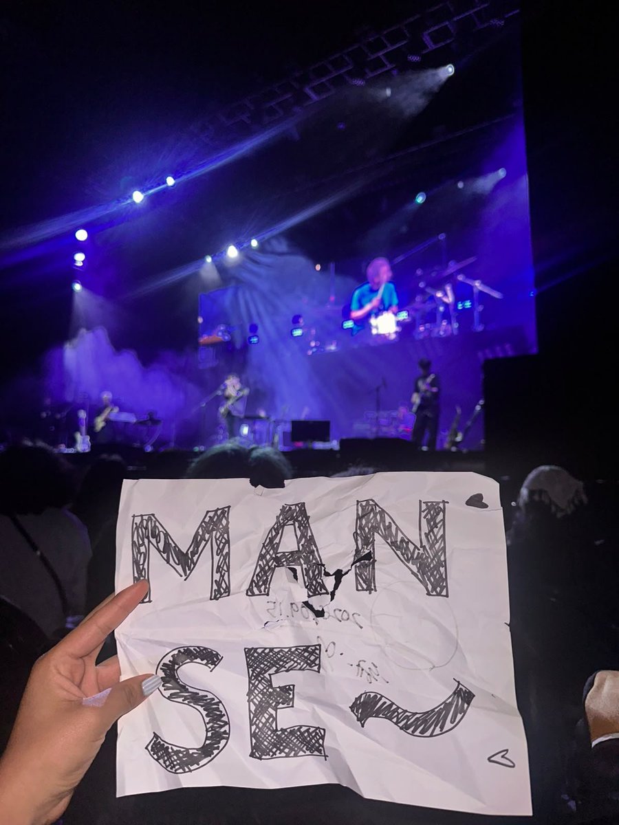 augustspri47158's tweet photo. Mi querida amiga anoche se ganó el avioncito de papel que se lanzó en el concierto de ayer de @wave_to_earth, estoy muy feliz por ella, se lo merece más que nadie en el mundo
#wavetoearthmexicocity
#wavetoearthtour
#W2e
Manse wave to Earth https://t.co/KE7Q2RpV6s