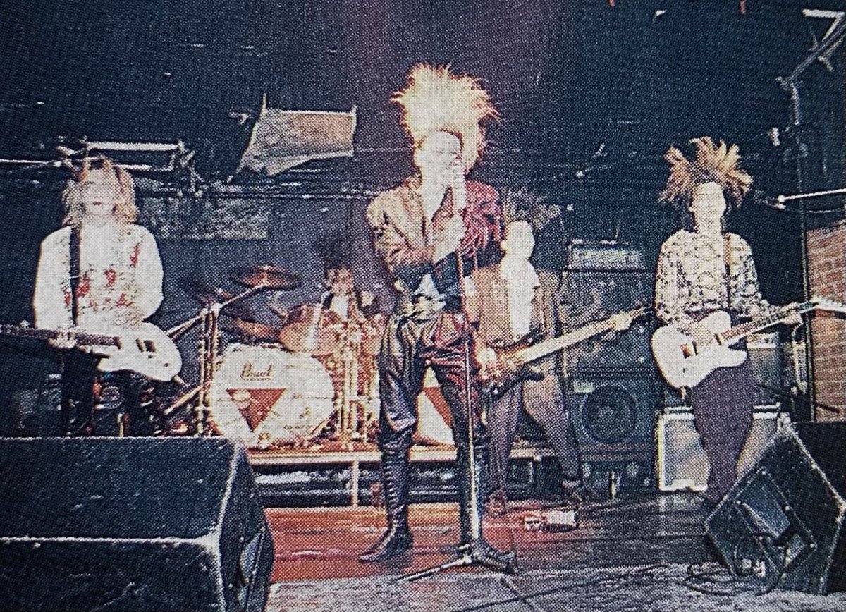 Limited_Night_'s tweet photo. BUCK-TICK
GREYHOUND LONDON
（1988年9月21日） https://t.co/3uAv2WZuC0