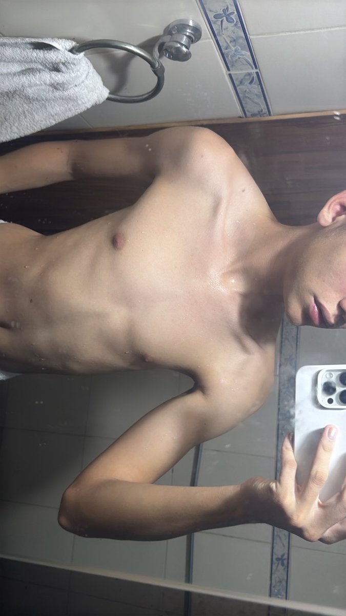 JuanPablo200009's tweet photo. Bañito https://t.co/Vhrsyt5UES