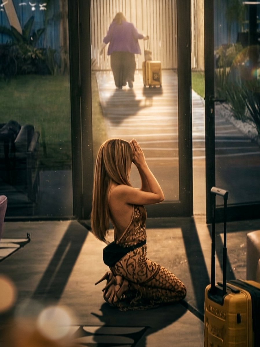 sirplanta's tweet photo. Yipio pedía este versus, y el supremo ha hablado.

#GranHermano https://t.co/qpdFSTTm7C