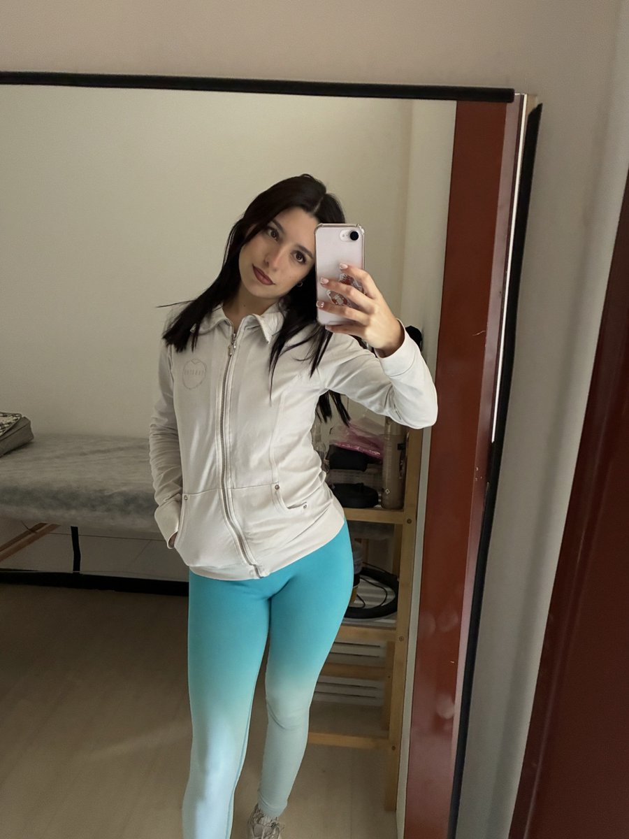 lunaabellee9's tweet photo. just acting a fool over here 😭 https://t.co/KRJyCTEnMQ