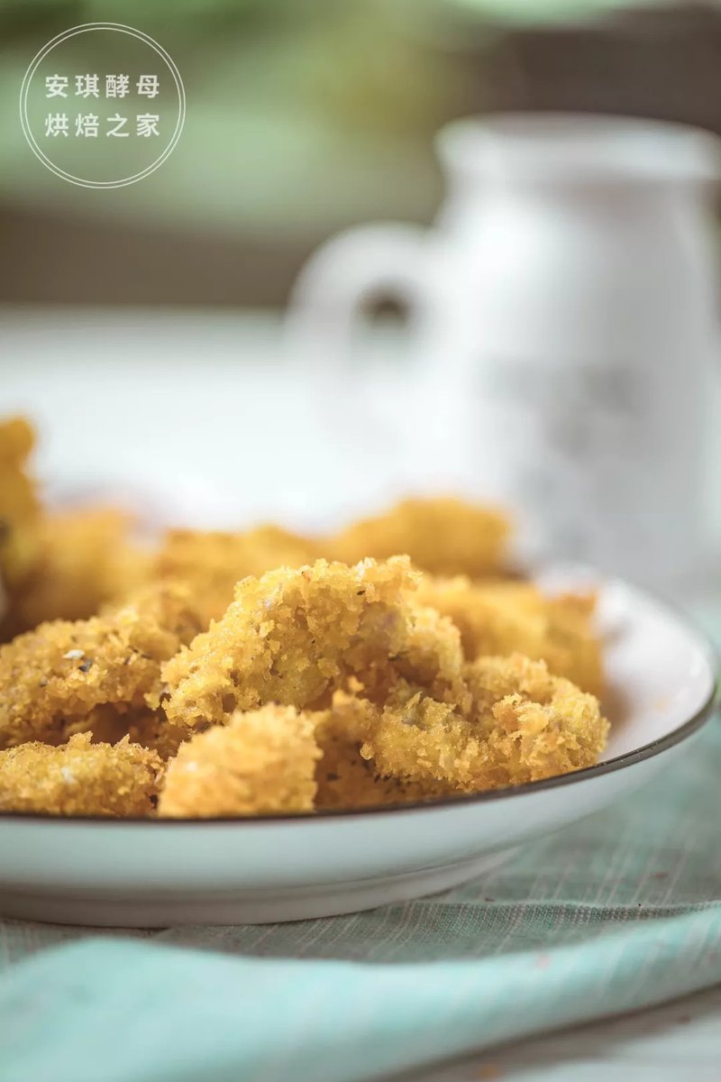 YusufYildi5nql's tweet photo. Craving late-night street food These crispy Taiwanese fried chicken cubes with spicy salt u0026 cilantro are absolute fire—must-try if you pass by the night market! ， https://t.co/rmpm8N2dQd