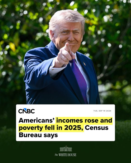 Valentina6k8's tweet photo. Americans' incomes are UP. 
Poverty is DOWN. 

Thank you, President Trump! https://t.co/PAGaIMwRUD