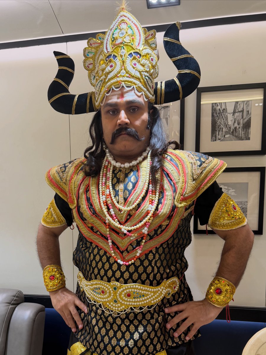 sanjeev14381's tweet photo. पहचान सको तो बताओ😂😂
भाई से बहुत सारे देश के गेंदबाज डरते थे
ये हिंट भी दे रहा हूँ.
@BCCI https://t.co/lwlJkqpNFJ
