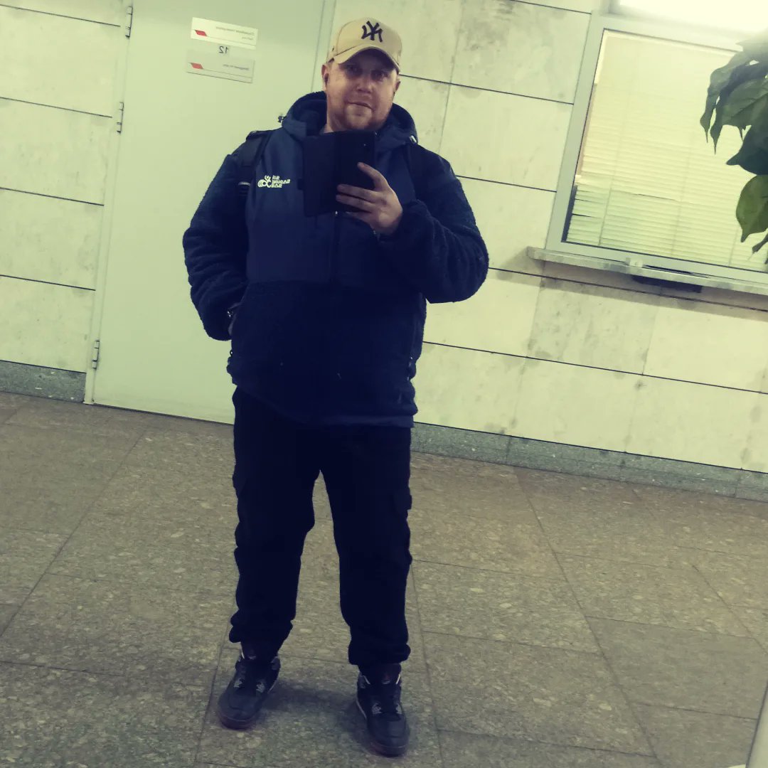 ErickaLandbuf0's tweet photo. Photo by Александр Павлов in Станция МЦК «Площадь Гагарина». https://t.co/24UPf61WjF