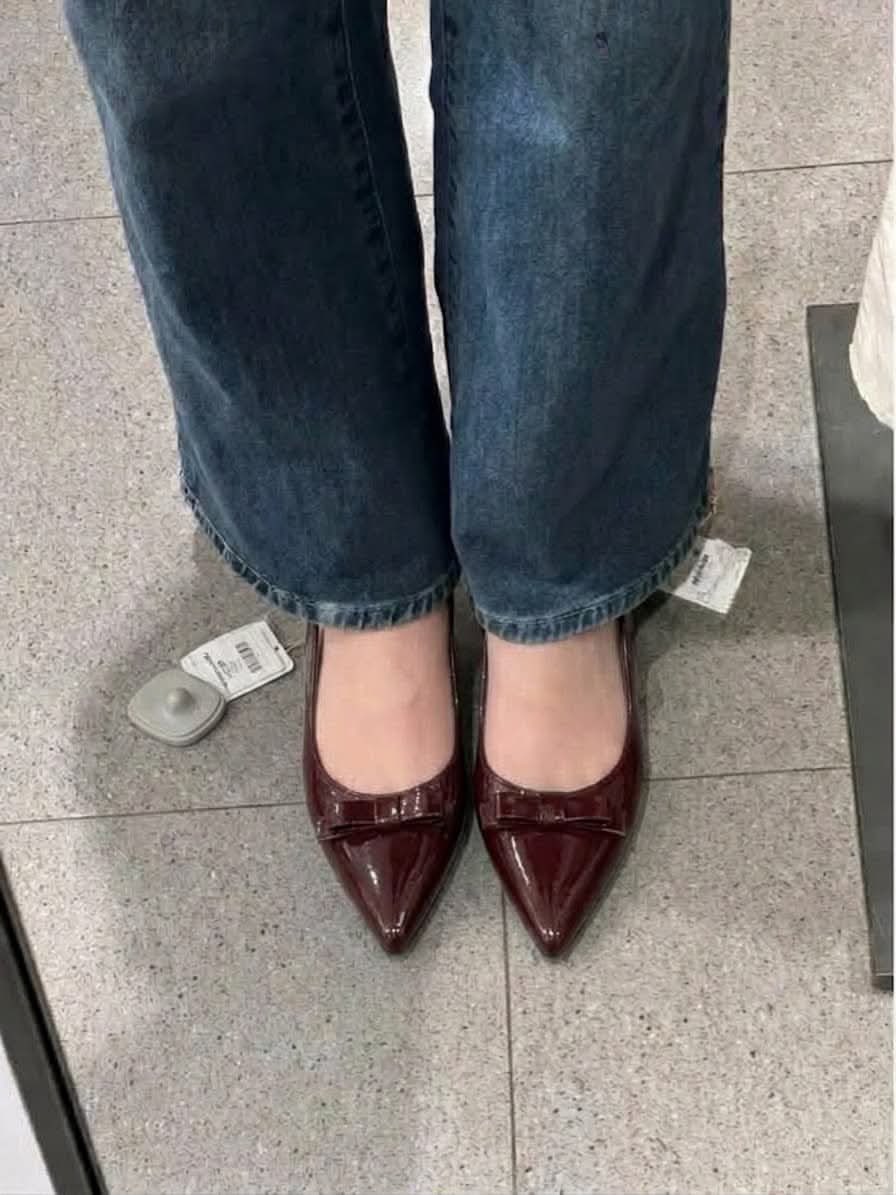 alluraxxsss's tweet photo. BYE CLN &amp; PARISIAN!!! 😭👠✨

GIRL, WAIT LANG??? These shoes are giving “mayaman na titang laging naka-heels” energy without the mayaman price tag?! 😭💅🏻 https://t.co/QfGiiH3K19