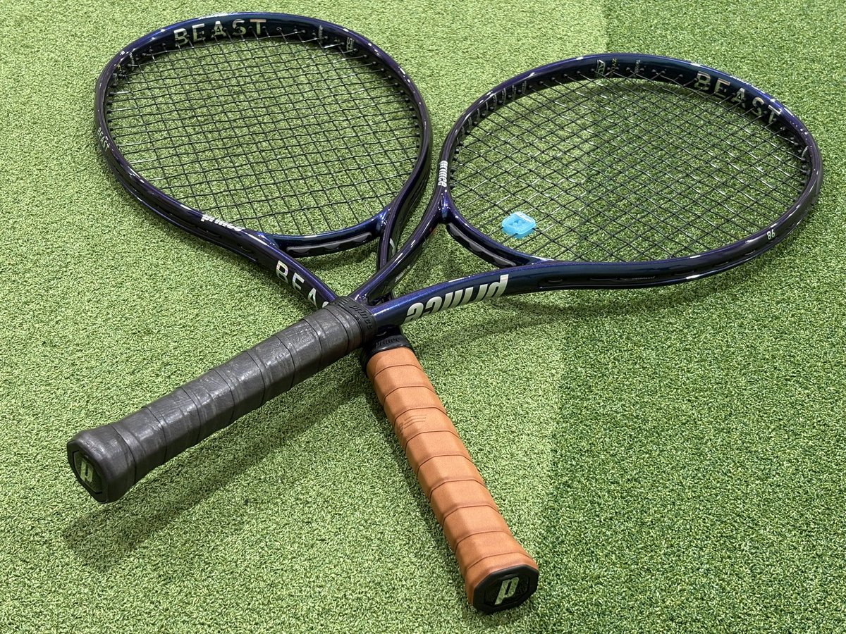 Toshnina3's tweet photo. 来た🎾98
レザーグリップに換装
ファントムタッチ17ゲージ縦横40ポンド
#トライザビースト
#打てばわかる
#prince https://t.co/jK1tc7dR5d