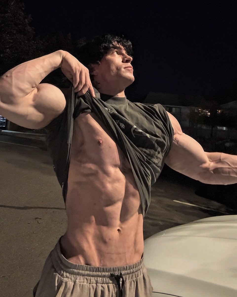 joestar__seth's tweet photo. Arms up, cashfags. Get your nose buried deep in these sweaty pits and breathe in your new addiction. Tribute first or you don’t deserve the honor, losers💸🐽

#submissive #beta #findom #worship https://t.co/8ieJ3PhzHO