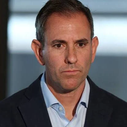 Ausbobsmit's tweet photo. The $1 trillion gross national debt amounts to approximately $35,700 to $36,300 for every single person in Australia. 

This includes newborns, children, retirees, and people who do not work.

Just think about that for a second. A baby born today is saddled with $35,700 bucks worth of debt before it they open their eyes.
