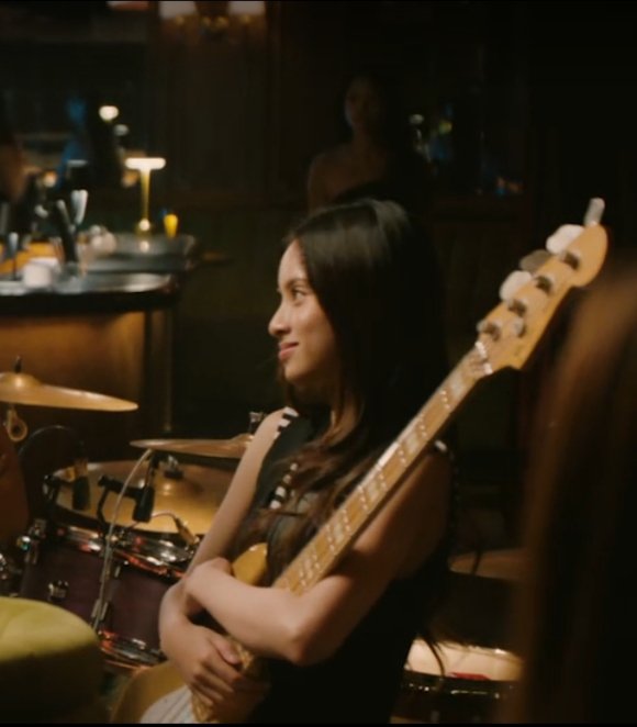 lvsenii's tweet photo. me peacefully watching Moonshadow, fully focused on Bonnie 🥰 till this girlypop shows up 😭 @GMMTV bruhhh, WHO IS SHEEE!? HAHAHAHA

#MoonshadowSeriesEP6
#beonnie #EmiBonnie https://t.co/EWMlABnw7R