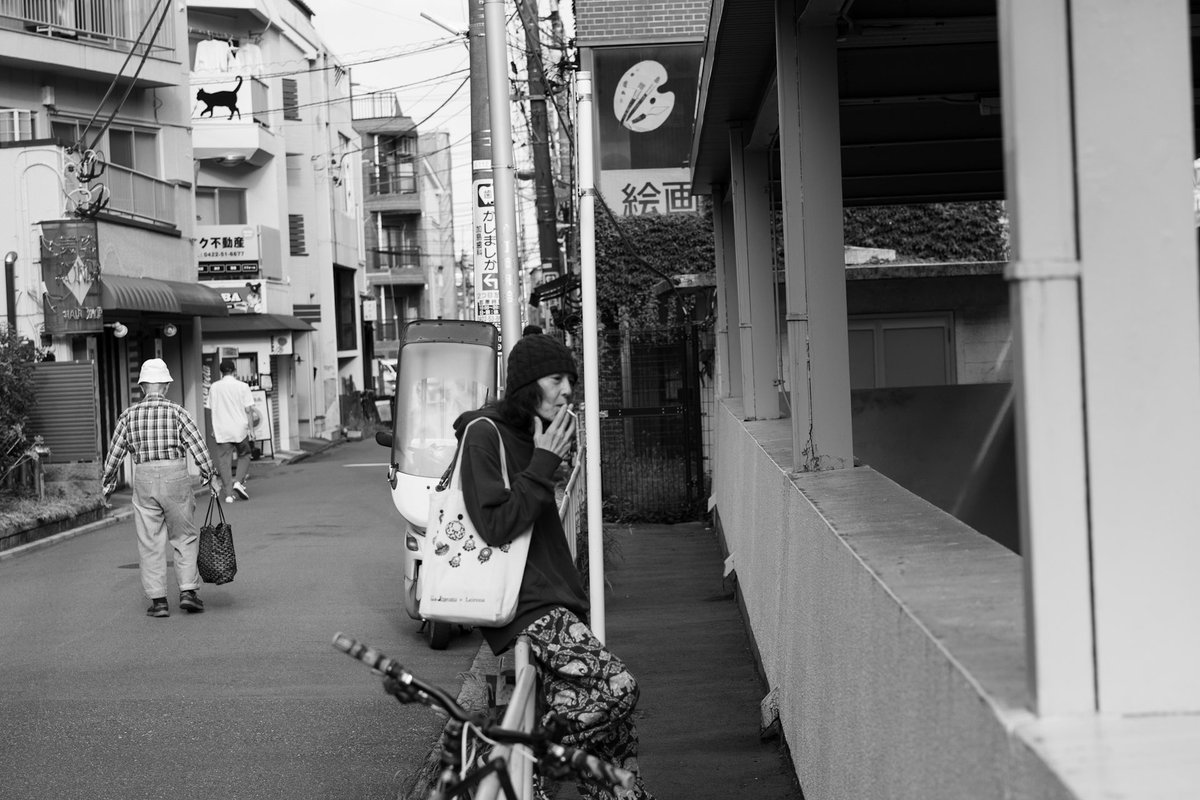 nao010920's tweet photo. mitaka street

#street
#streetphotographers 
#streetsnap https://t.co/S546O1uZbn