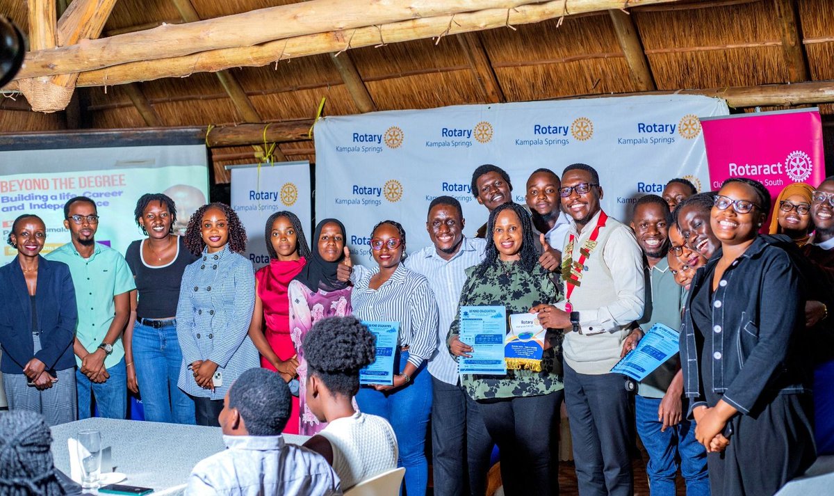 KlaSpringers's tweet photo. Our youth participants received their Beyond the Curriculum booklet which carries practical insights on leadership, career growth, financial literacy, and the journey to purposeful independence.

A resource designed for life beyond the classroom.

@rctkampalasouth @RACUpperKololo https://t.co/8rq4H26pvm