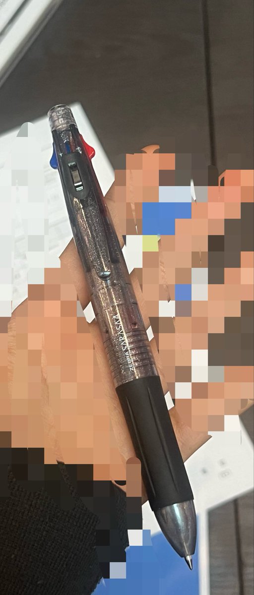 much_smoother's tweet photo. 오늘 설문조사? 하는데 펜 필기감이 너무 좋아서
사진 찍어가도 되냐고 물어보고 펜따함...
나 말고도 사진 찍어가신 분 있었대ㅋㅋㅋㅋㅋㅋㅋ

근데 볼펜 하나에 6,000원이요...?
다이소에 비슷한 거 찾았는데 이마저도 5,000원..... https://t.co/t1SeCd5p2B