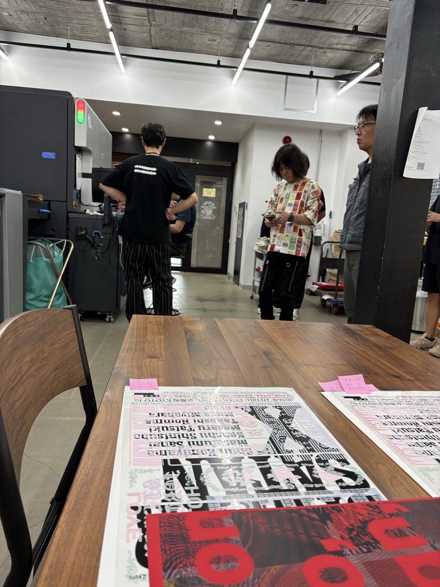 mirairo_design's tweet photo. 発想の転換…💡
#インサツビト　#マエデ https://t.co/i7uVDf4OeI