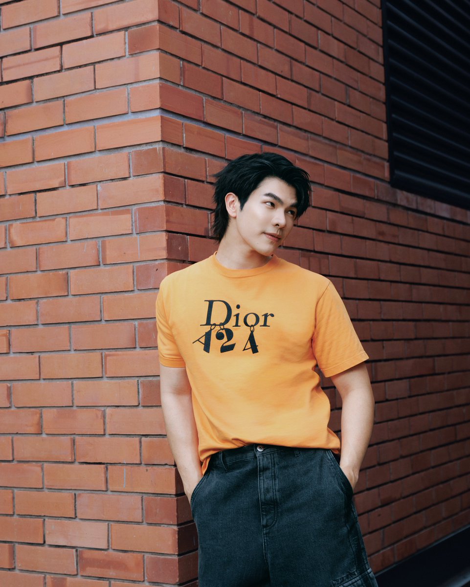 Dior's tweet photo. Dior meets A24. A new creative partnership bringing together film, fashion and theatre.

Featuring Mile Phakphum and Apo Nattawin.

More https://t.co/cIY8seI50B

#DiorA24 https://t.co/tW72NEBa96