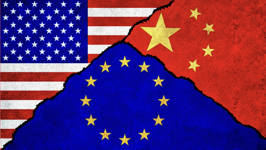 rivistailmulino's tweet photo. «La sfida geopolitica tra Usa e Cina si gioca su ricerca, infrastrutture e tecnologia e pone l’Europa di fronte a una scelta strategica decisiva per il proprio futuro» Roberto Petrini
https://t.co/eJmWuPRJRq https://t.co/J6az74G6xi