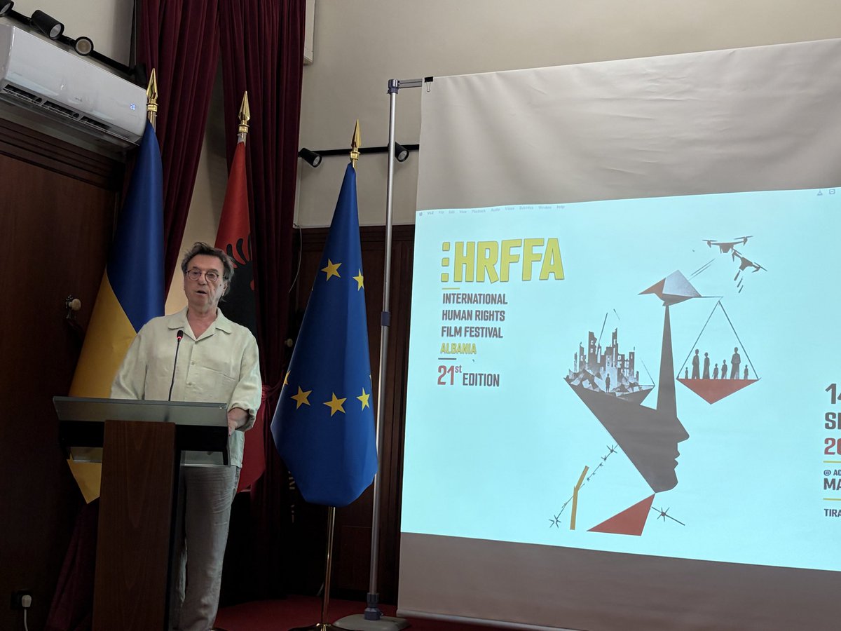 CatherineSuard's tweet photo. Émotion, #résilience &amp; #solidarité #WeStandWithUkraine autour du 🎦 🇫🇷 #VisagesdelaGuerre au Parlement 🇦🇱 lors du Festival International du film des #DroitsHumains. 
👏🏻 #FrenchDoctors qui reconstruisent les #GueulesCassées victimes de l’agression russe
🙏 Didier Cros @FranceTV https://t.co/j0E9poxGHl