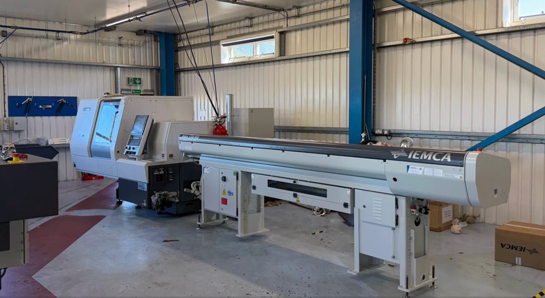 CitizenCNC's tweet photo. Out with the old, in with the latest model! 

Adaero's latest installation is the series 5 #Cincom M32-VIII LFV. This replaces their longstanding series 2 model that has been in service for 24 years. https://t.co/eV6JzaBTEY
