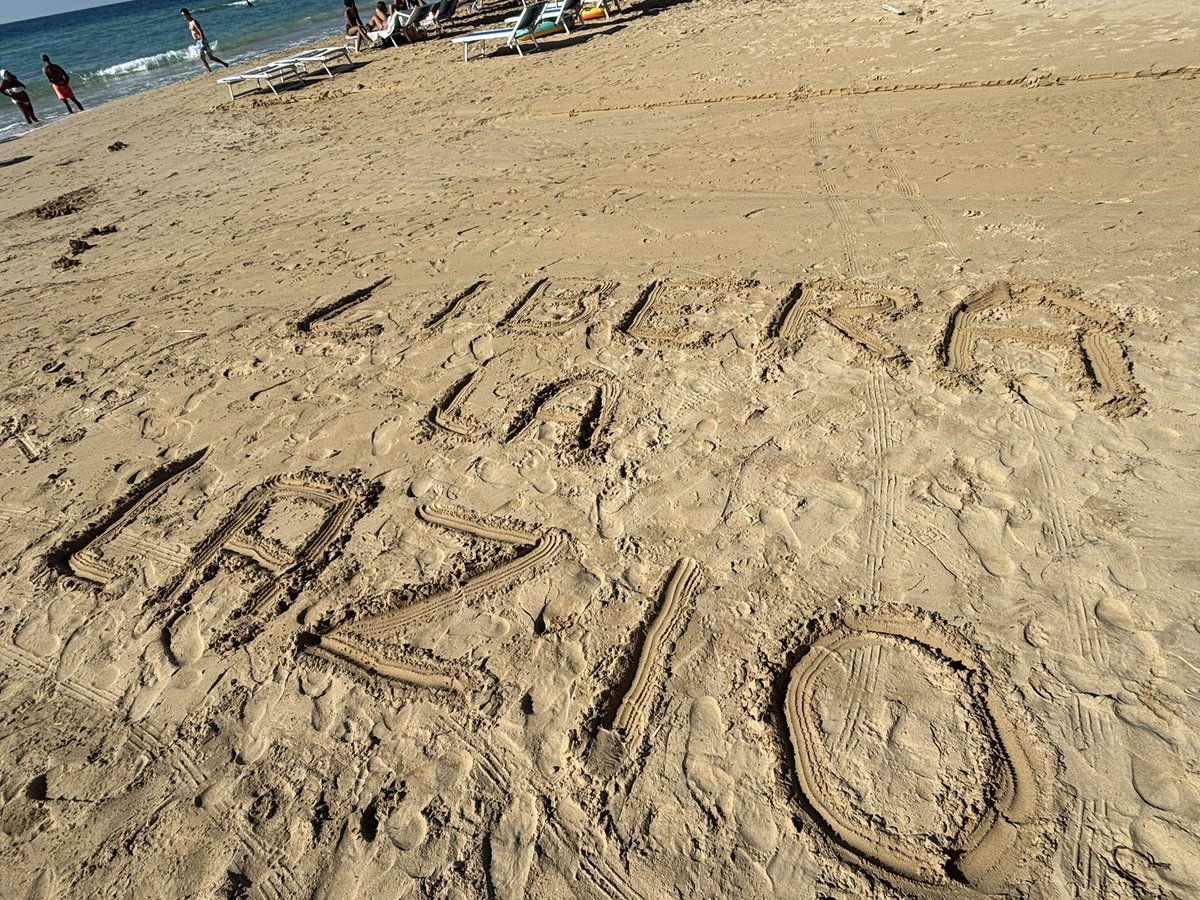 TonyFiloni's tweet photo. Dalla spiaggia di Pescoluse e’ tutto .. a voi la linea .. 🩵#liberalalazio #lotitobasta #maledettilaziali  @CucchiRiccardo 🩵 https://t.co/0w6y3o9caK