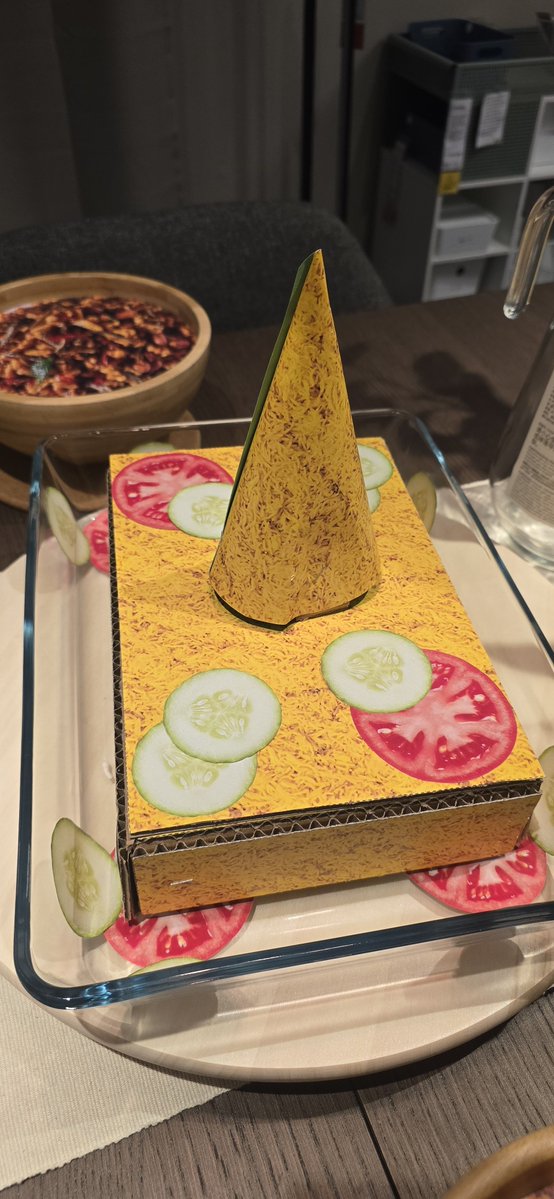 SolitaryZenith's tweet photo. Tumpeng low poly https://t.co/uZAwzLvfQ6