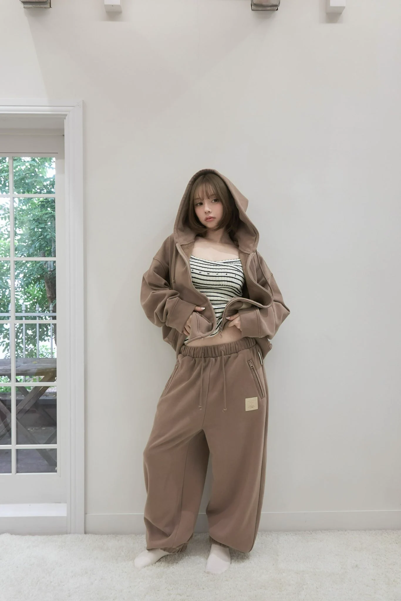 トップス Zoe full zip set up andmary / black andmary Zoe full zip set long dress andmary (@andmaryofficial) / X